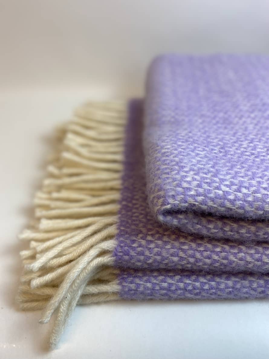 D&T Design Blanket Wool Punto Lavender/White FB 4201