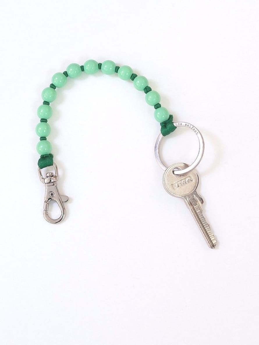 Ina Seifart  Short Pastelgreen and Green Perlen Keyholder