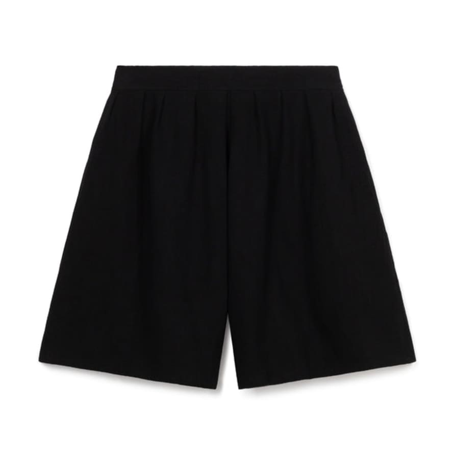 Kate Sheridan Pleat Shorts In Black Linen By