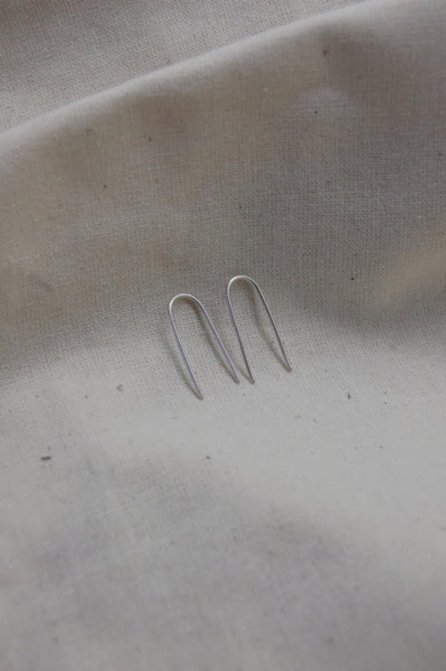 Atypical Thing Minimal, Line, Pull Through Silver Earrings