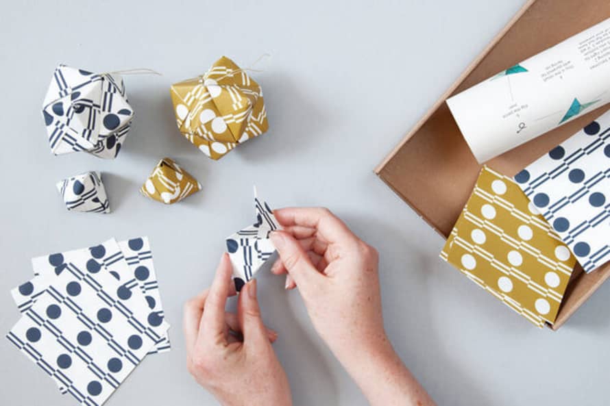 Ola Origami Decoration Kit