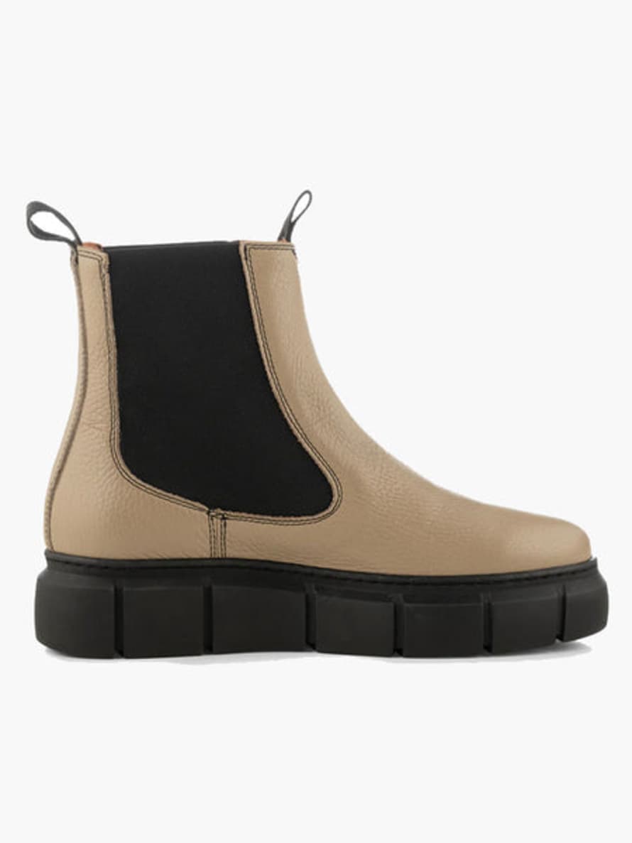 Shoe The Bear Tove Leather Chelsea Boots - Beige