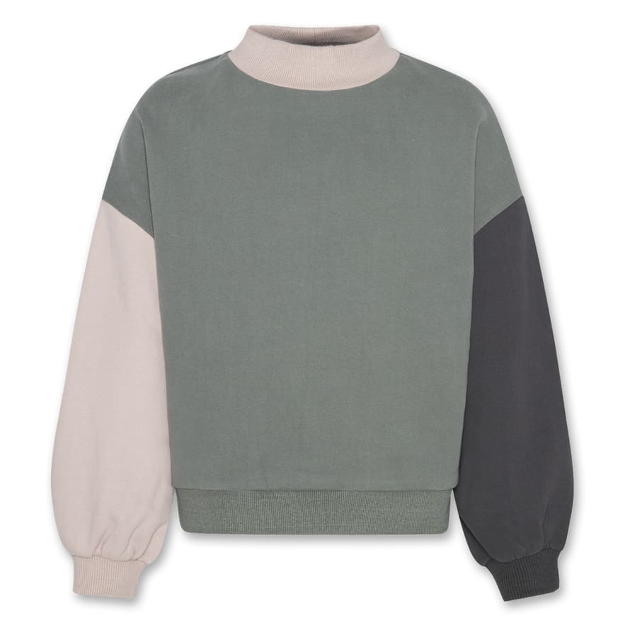 AO76 Violeta Block Sweater