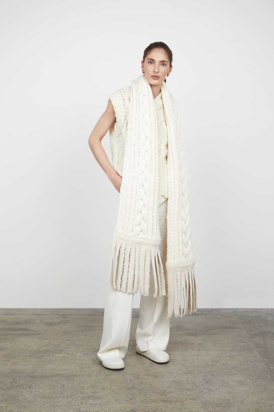 Gushlow & Cole Long Knitted Scarf With Shearling Fringe