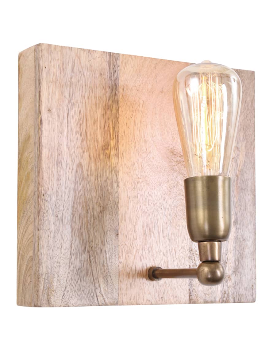 Light Living Wooden Wall Lamp