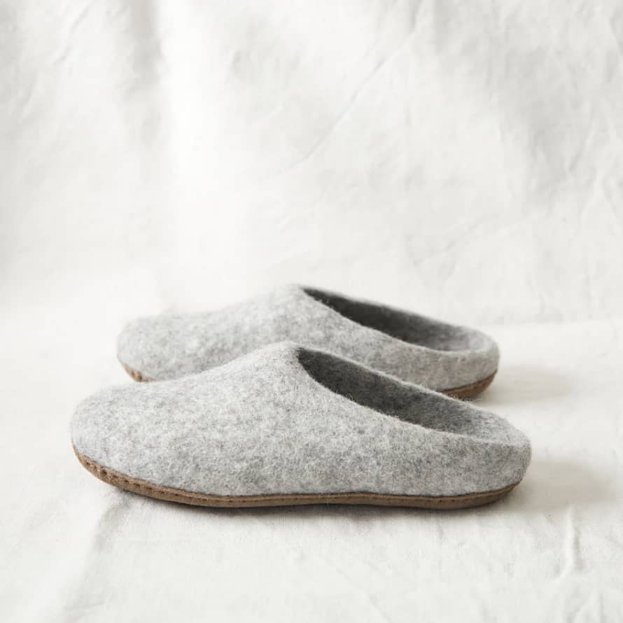 Aura Que Handmade Eco Felt Mule Slippers Suede Sole | Light Grey