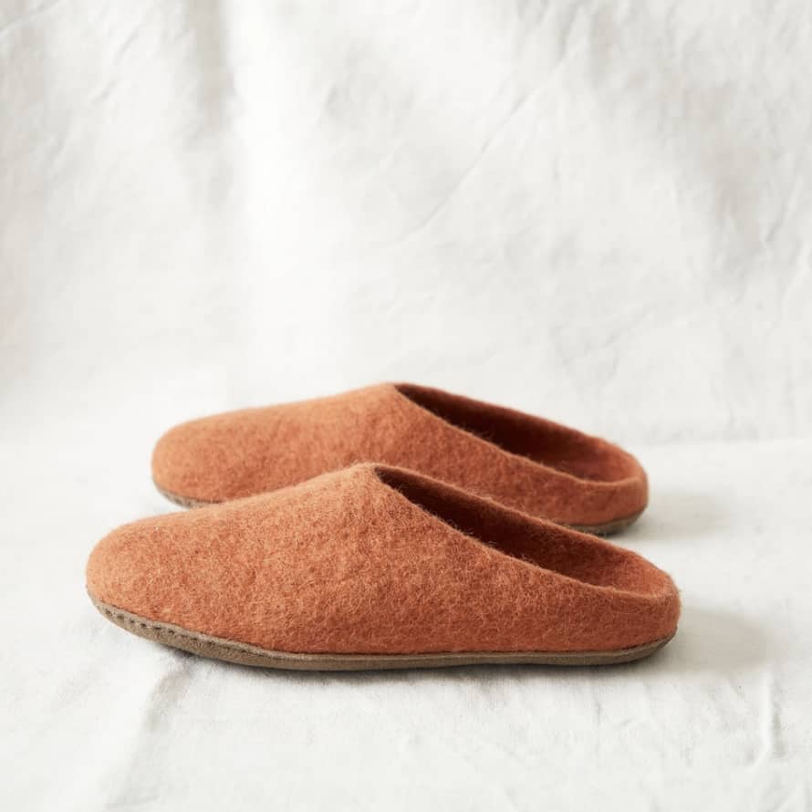 Aura Que Handmade Eco Felt Mule Slippers Suede Sole | Rust Orange