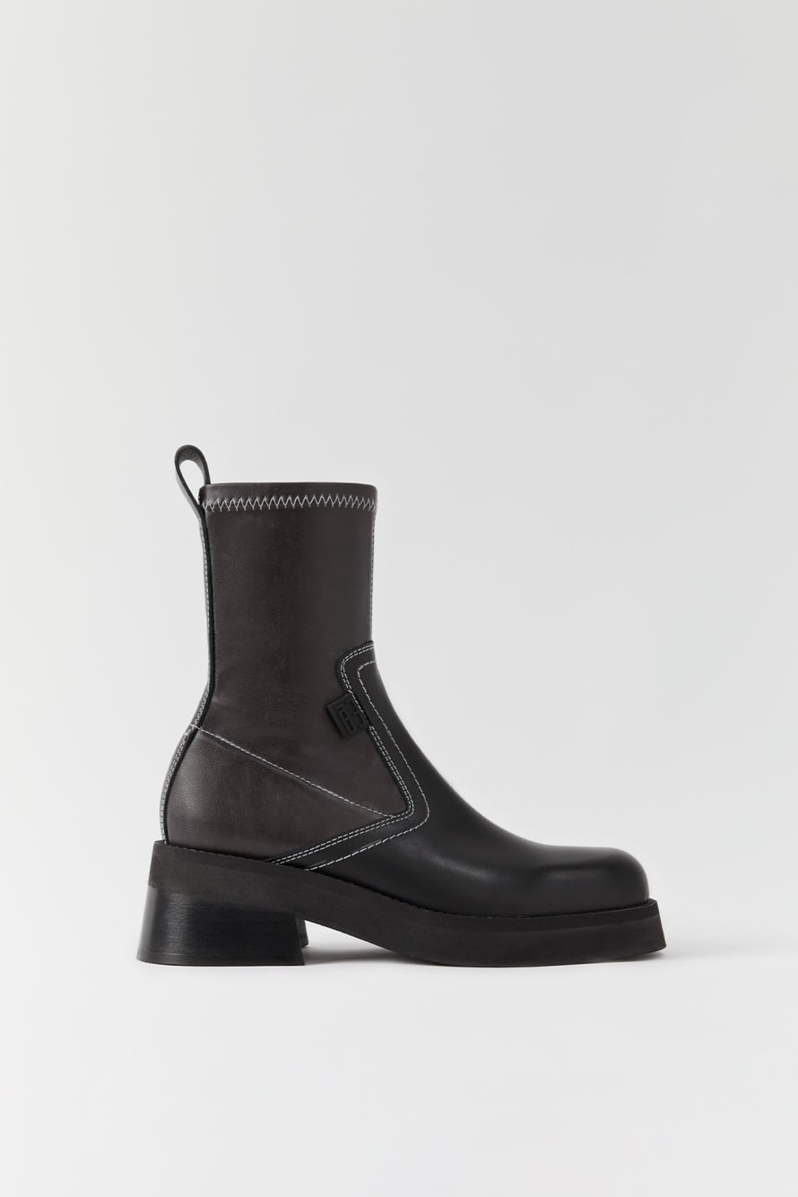Miista Oliana Ankle Boots - Reactive Black