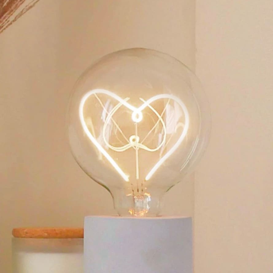Steepletone UK Ltd White Heart Led Light Bulb
