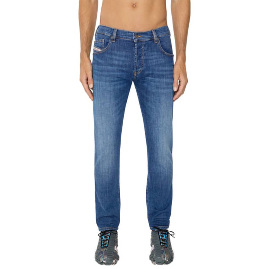 Diesel D-yennox 0ihar Tapered Fit Jeans - Mid Blue