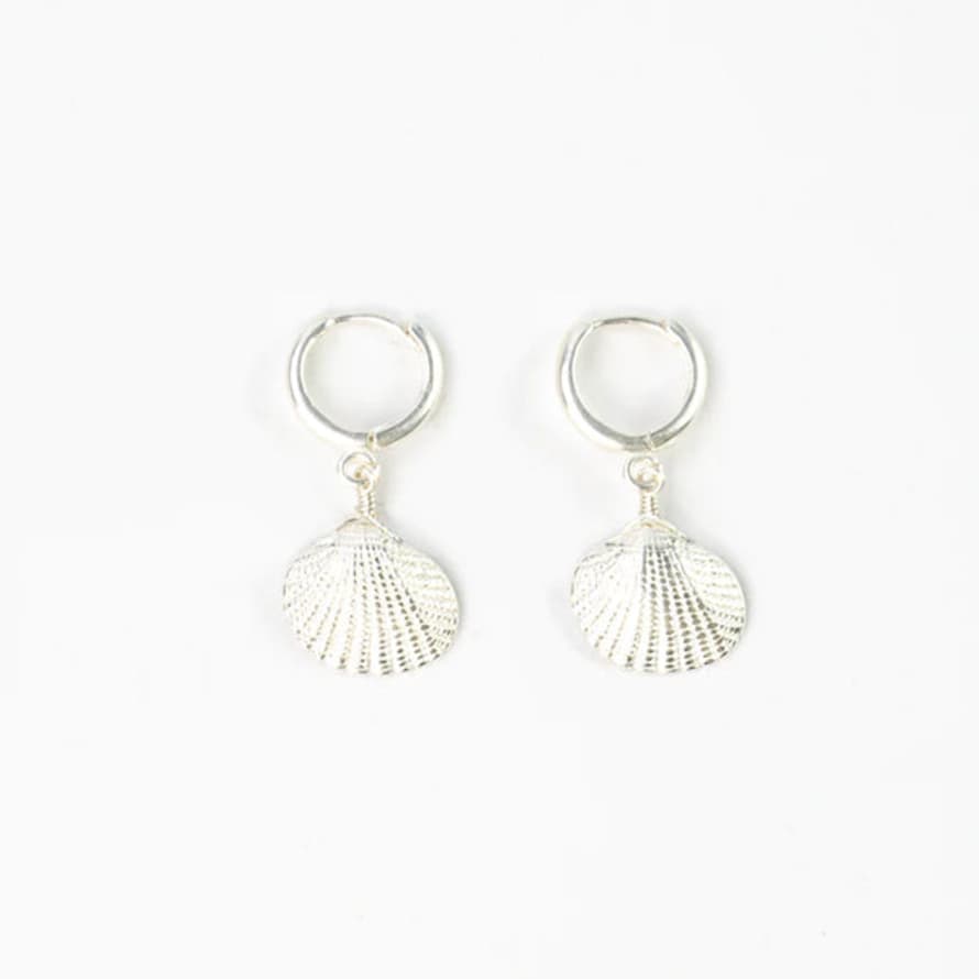 Pineapple Island Asri Seashell Huggie Hoop Silver Earrings