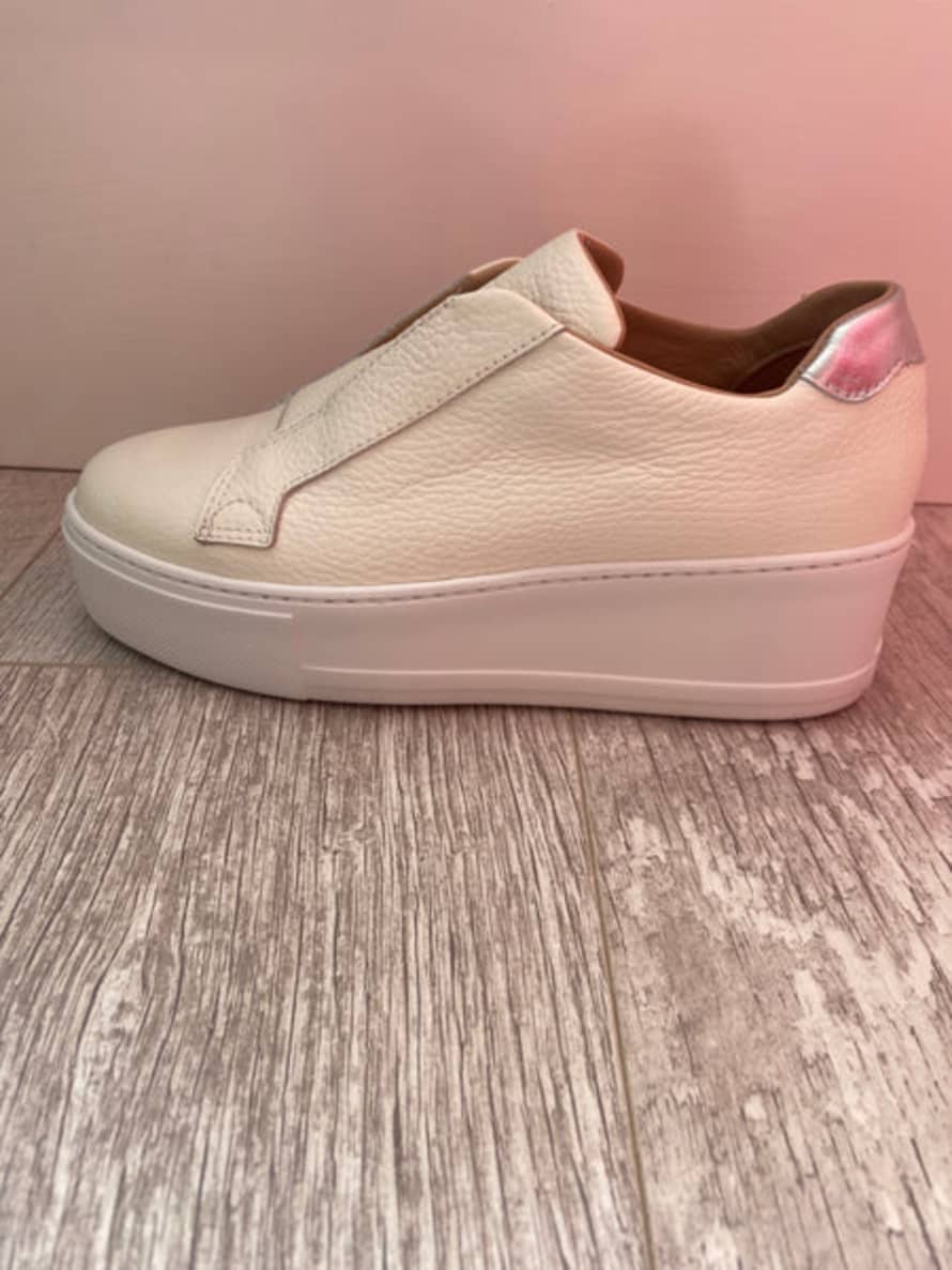 Donna Lei Slip On Trainers In White