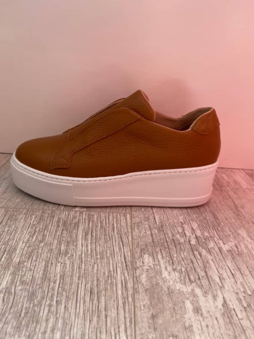 Donna Lei Slip On Trainers In Tan