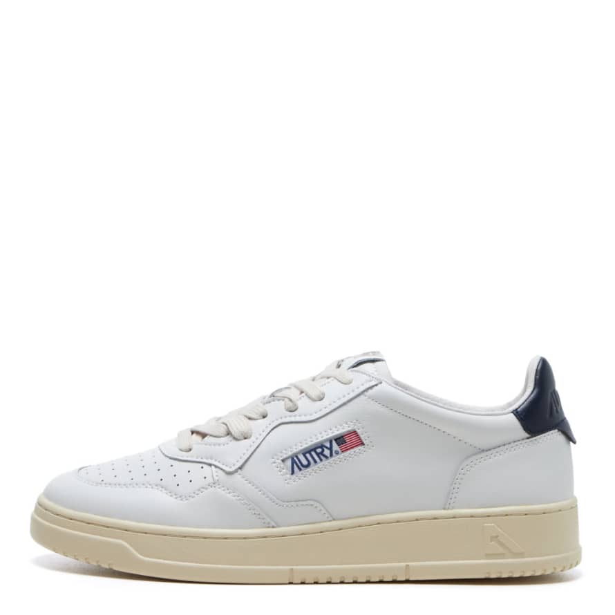 Autry Medalist Low Trainers - White / Navy