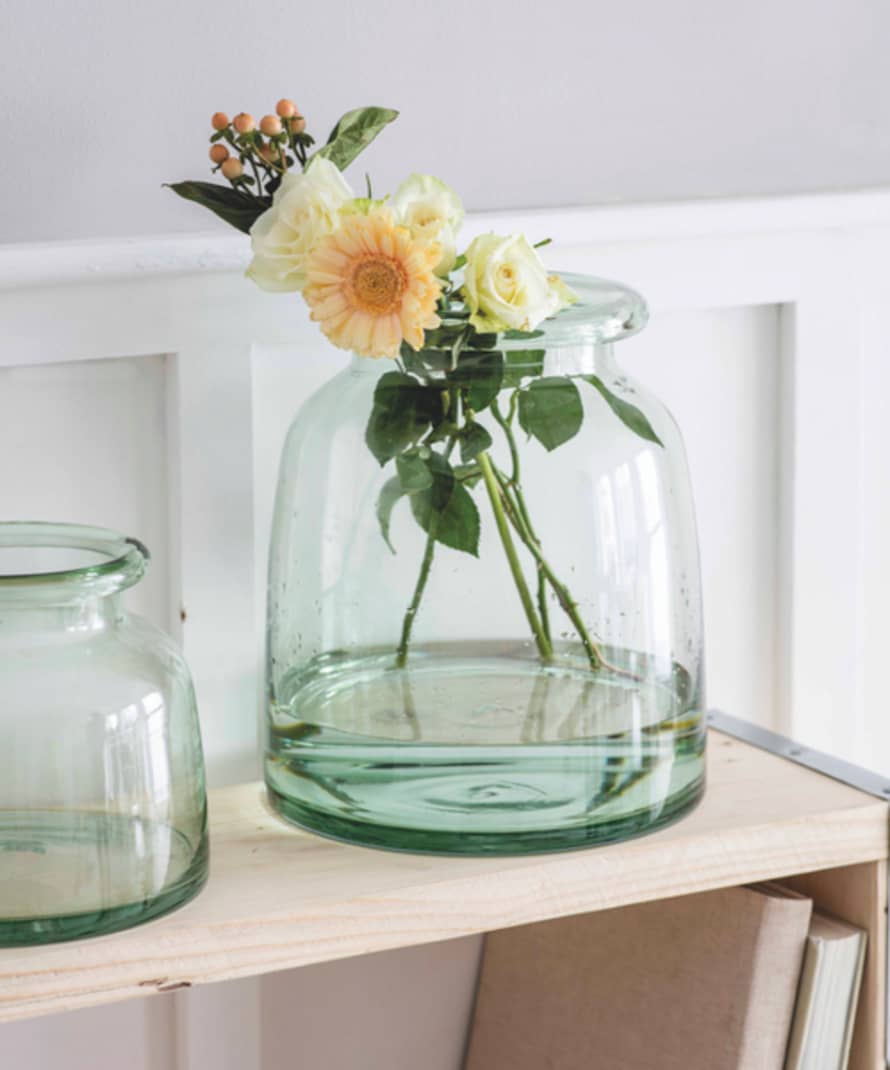 Garden Trading Co Medium Mickleton Vase In Glass