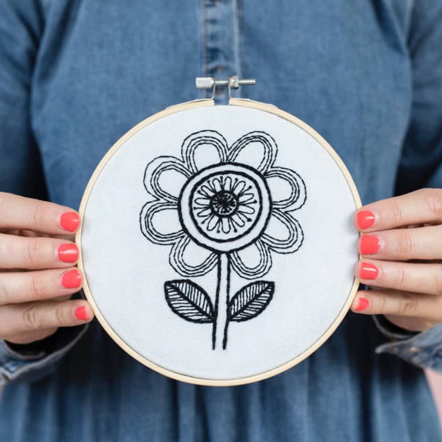 Cotton Clara Jane Foster Flower Medium Embroidery Hoop Kit