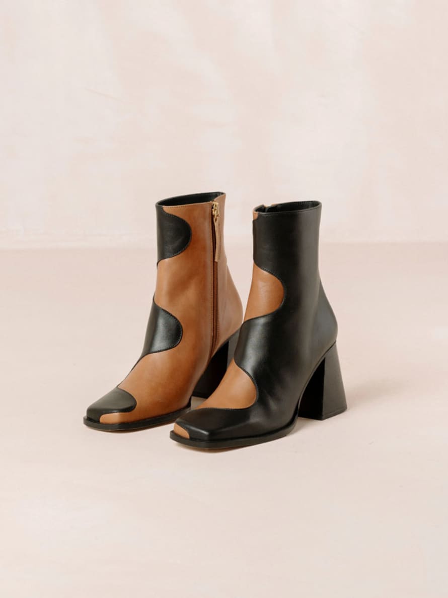 Alohas Blair Ankle Boots Black and Camel