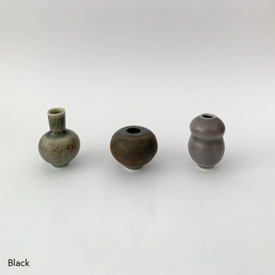 SGW Lab 30mm Black Miniature Ceramic Pot