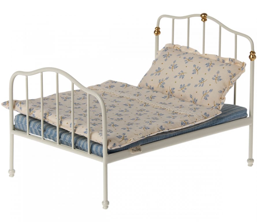 Maileg Bed, Mouse- Off White
