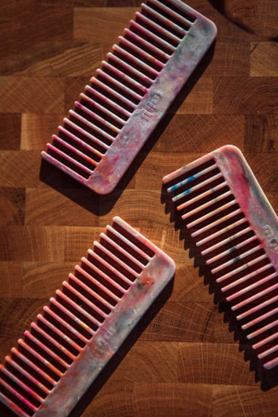 Müll Club Recycled Plastic Comb - Raspberry Ripple By Müll