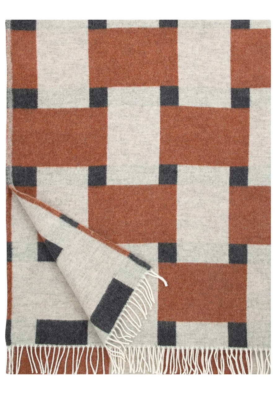 Lapuan Kankurit Punos Wool Woven Blanket - White/cinnamon