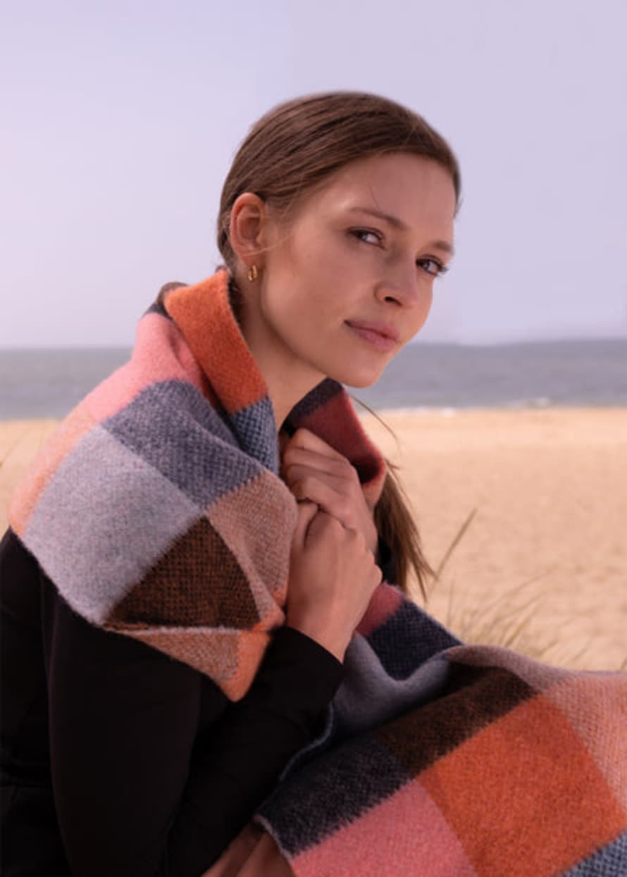 Quinton & Chadwick Copper Beech Big Brushed Scarf