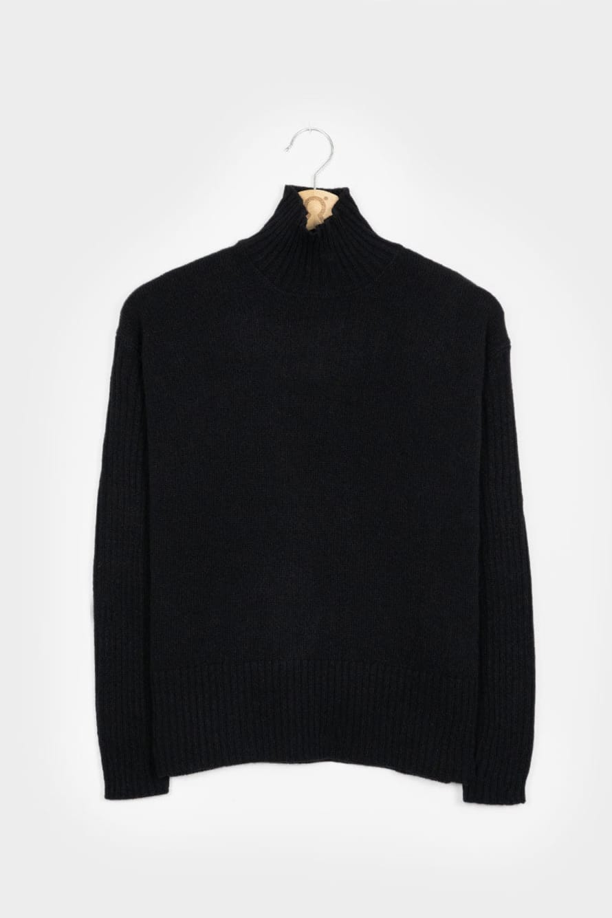 Rifo Erminia Recycled Cashmere Sweater in Black