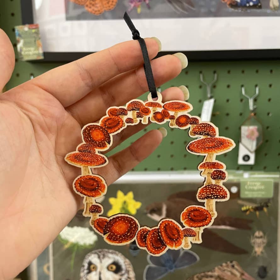 Ferne Creative Fly Agaric Mushroom Fairy Ring Wooden Decoration