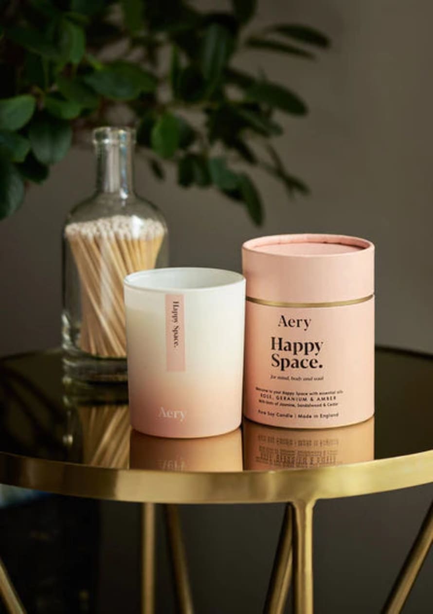 Aery Happy Space Scented Candle - Rose Geranium & Amber
