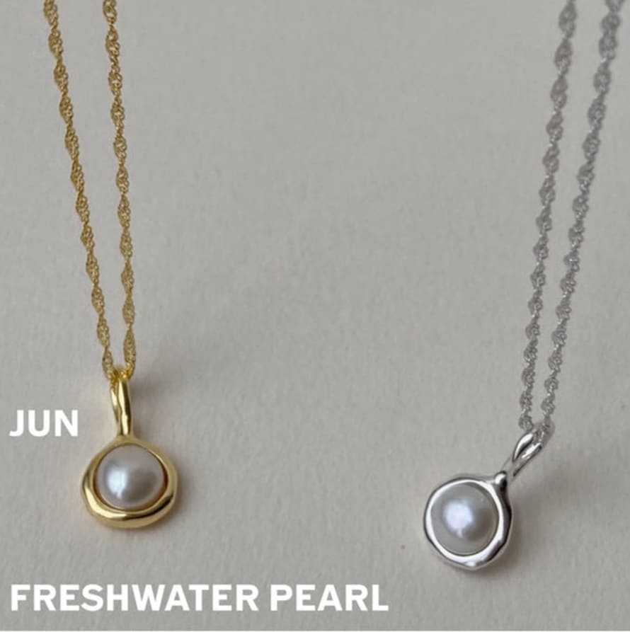 Lines & Current ‘Jord’ June Birthstone Necklace - Freshwater Pearl