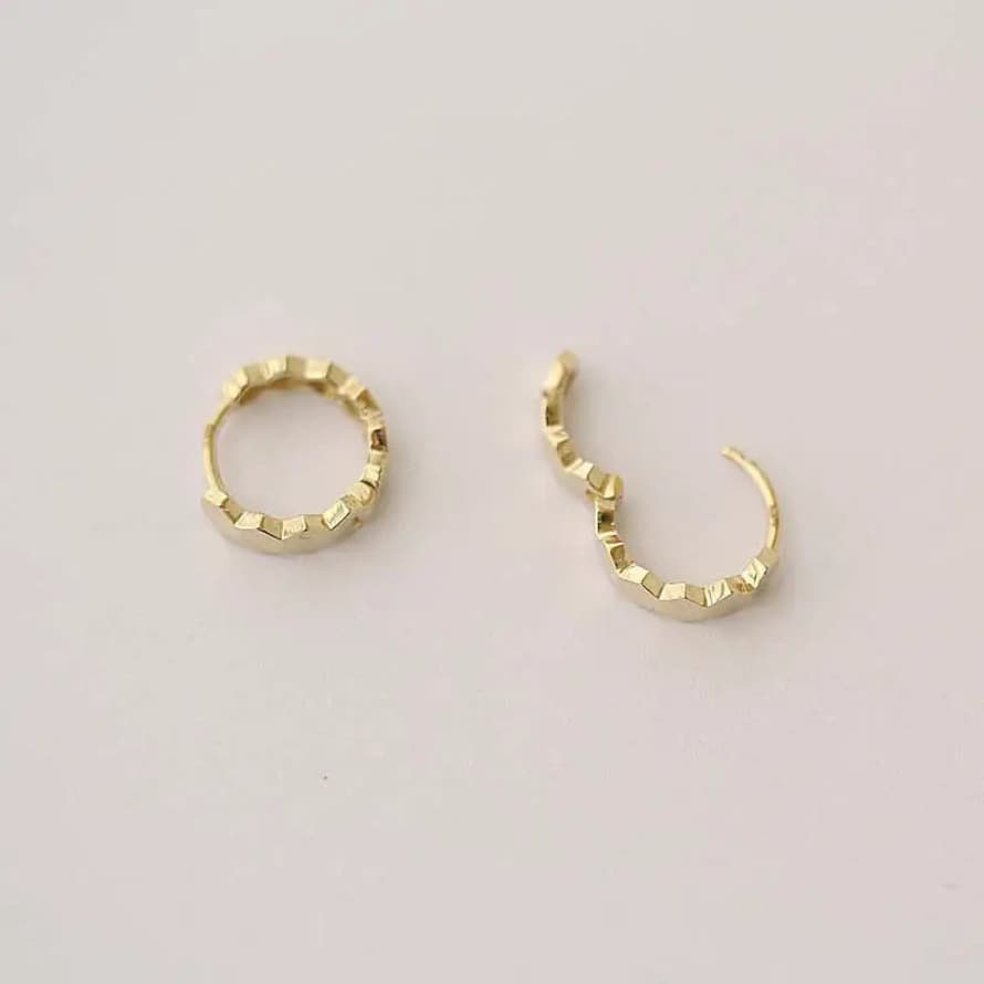 MADE THE EDIT Honeycomb Gold Hoops 9k Solid Gold