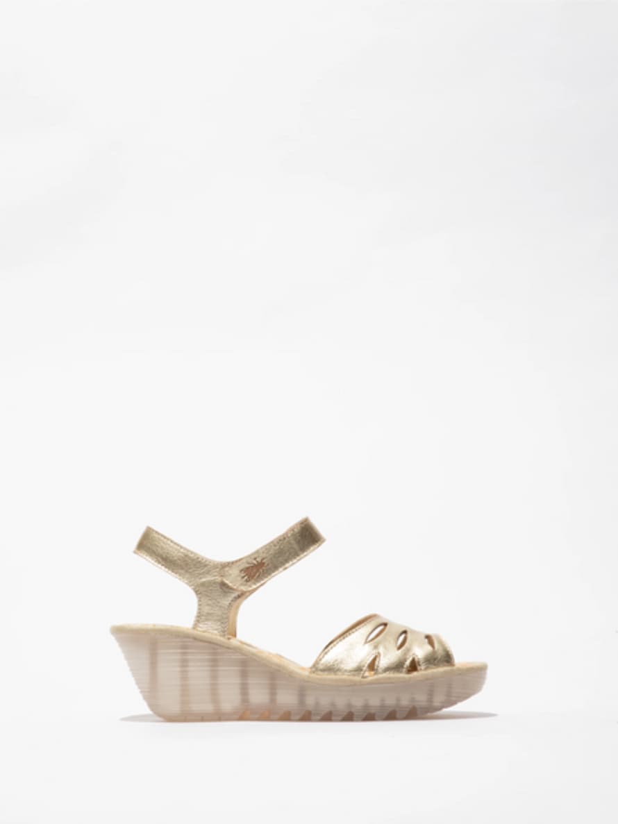 Fly London Yazi479 In Gold Sandals
