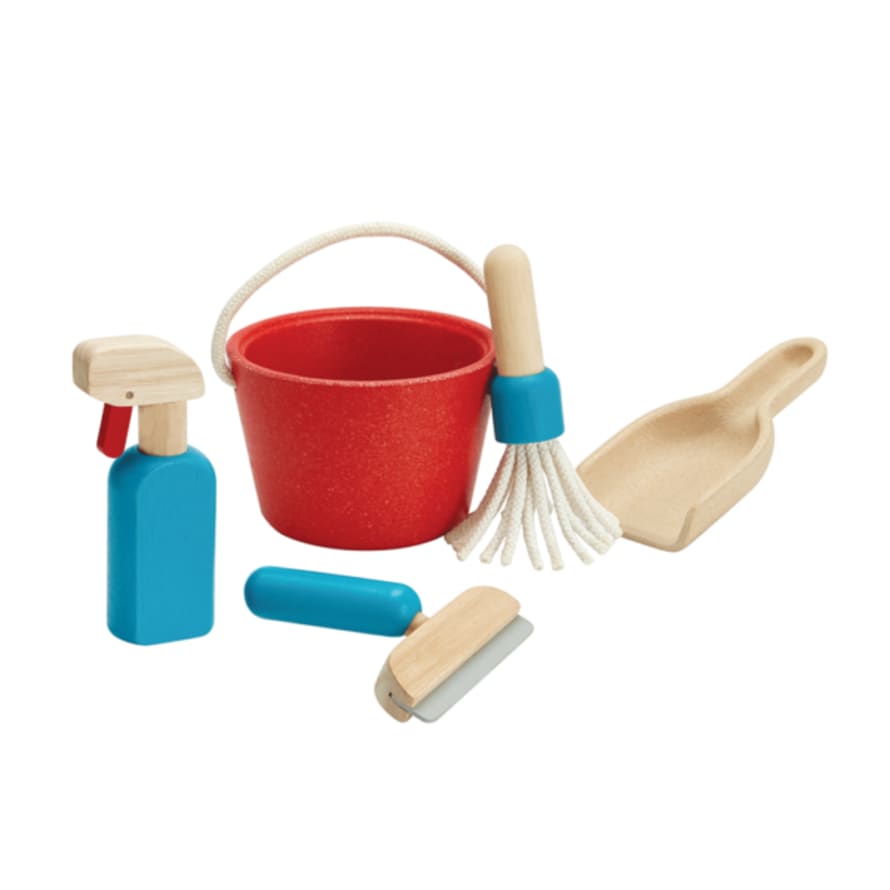 Plan Toys : Wooden Cleaning Set