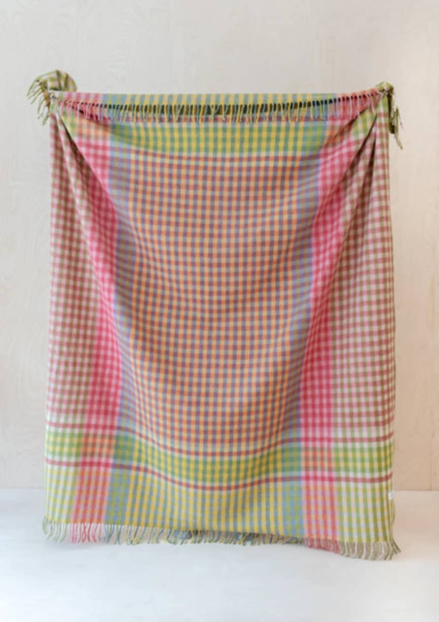 Tartan Blanket co Recycled Wool Blanket - Lime Block Micro Gingham