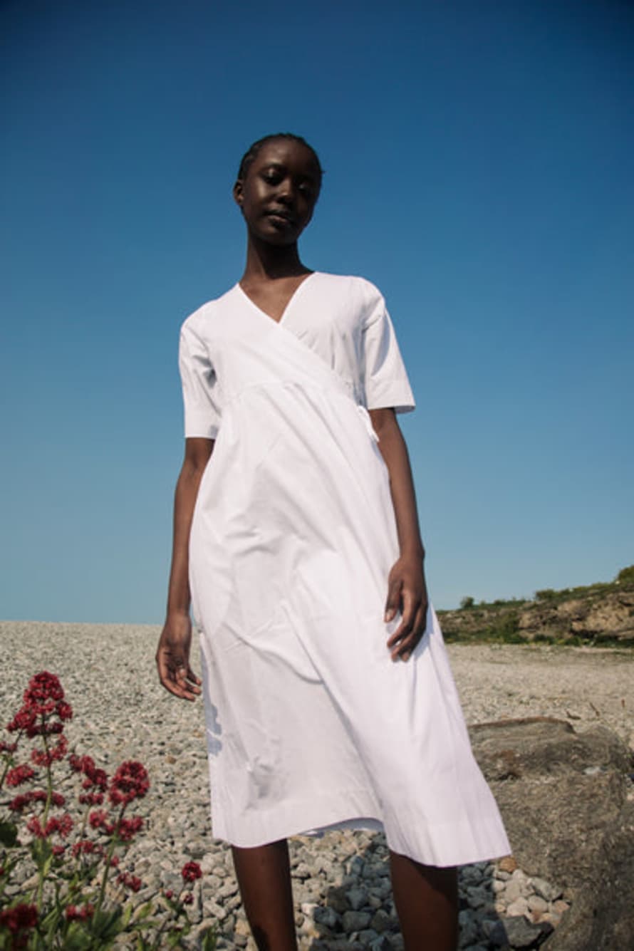 Beaumont Organic Gali Organic Cotton Dress In White