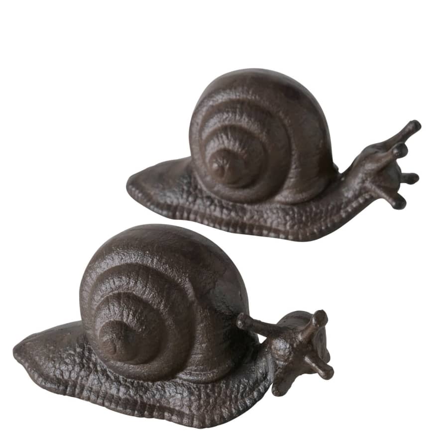 &Quirky Cast Iron Snail Ornament