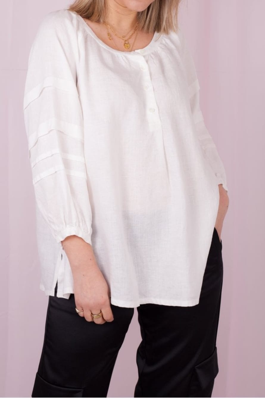 Rosso35 Off White Collarless Blouse