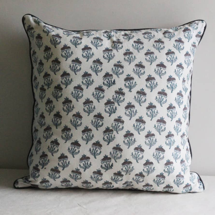 Aryas World 'marigold' White & Blue Block Print Cotton Cushion Cover With Piping, 50 X 50 Cm