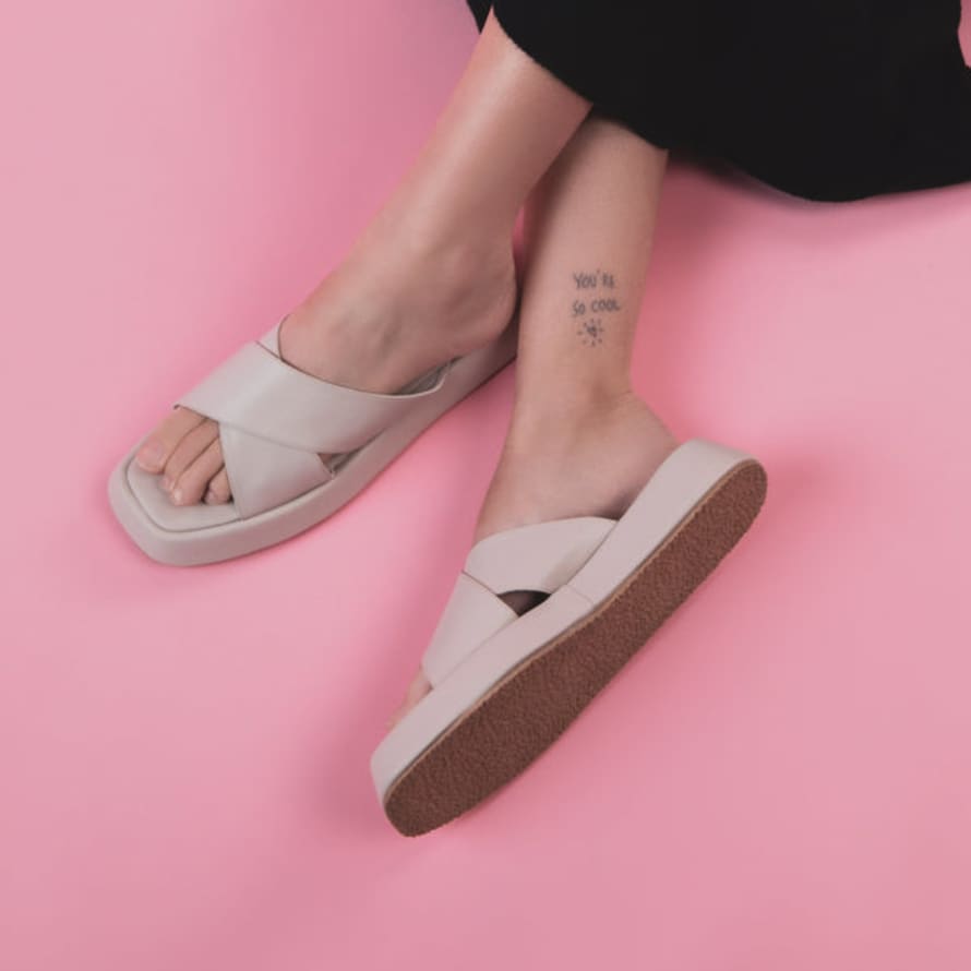 Matt & Nat Aiko Flat Sandal - Off White