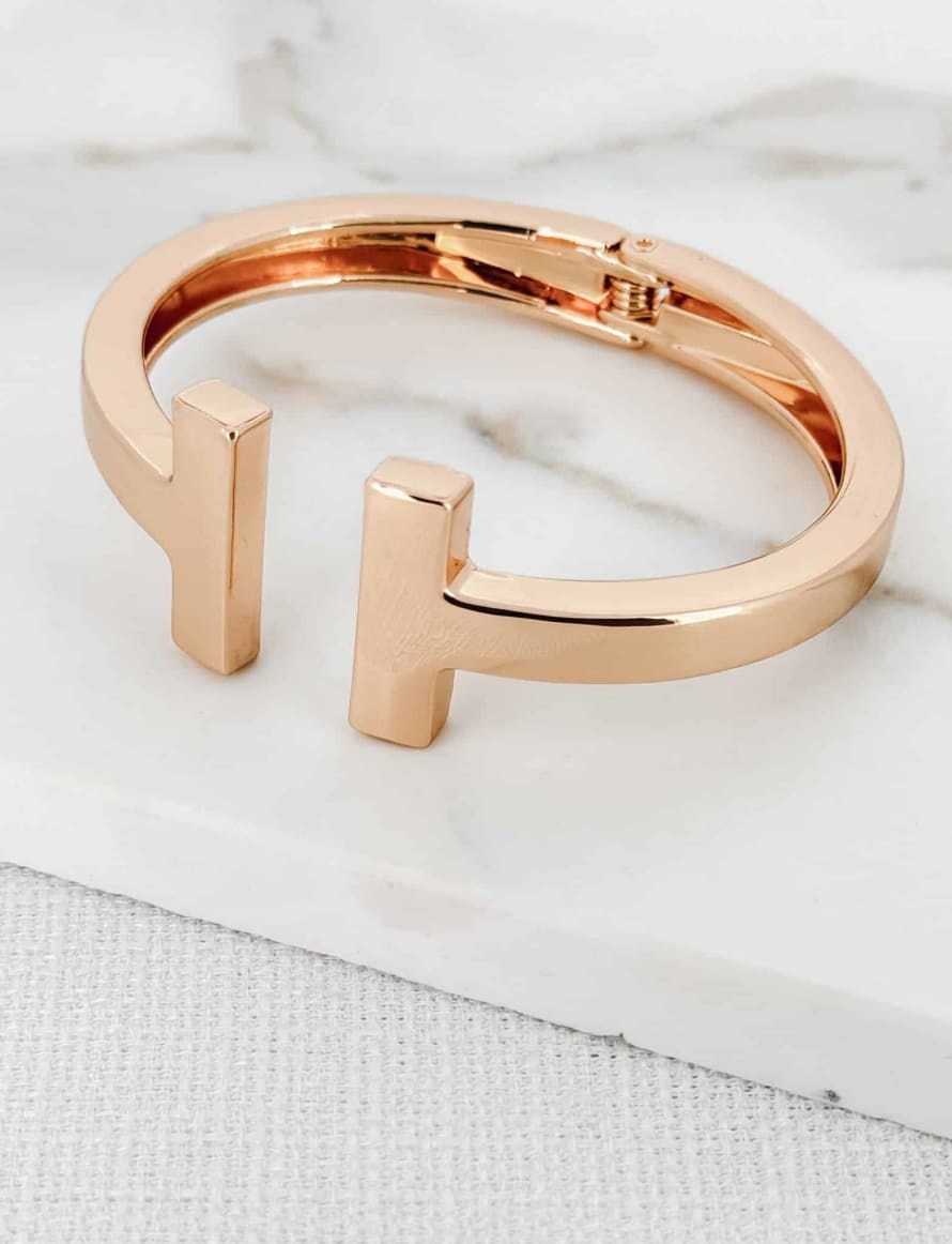 ENVY JEWELLERY Gold Cuff With T Shaped Open