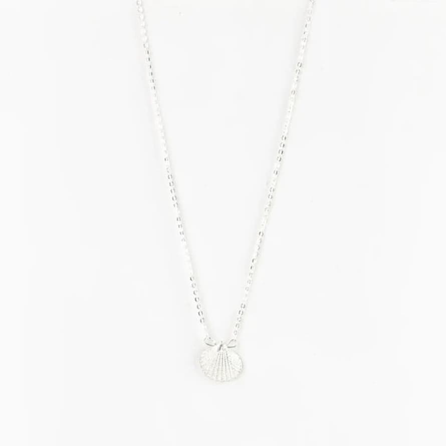 Pineapple Island Asri Seashell Necklace