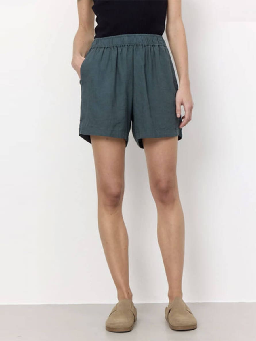 Levete Room Naja 8 Linen Shorts - Deep Teal