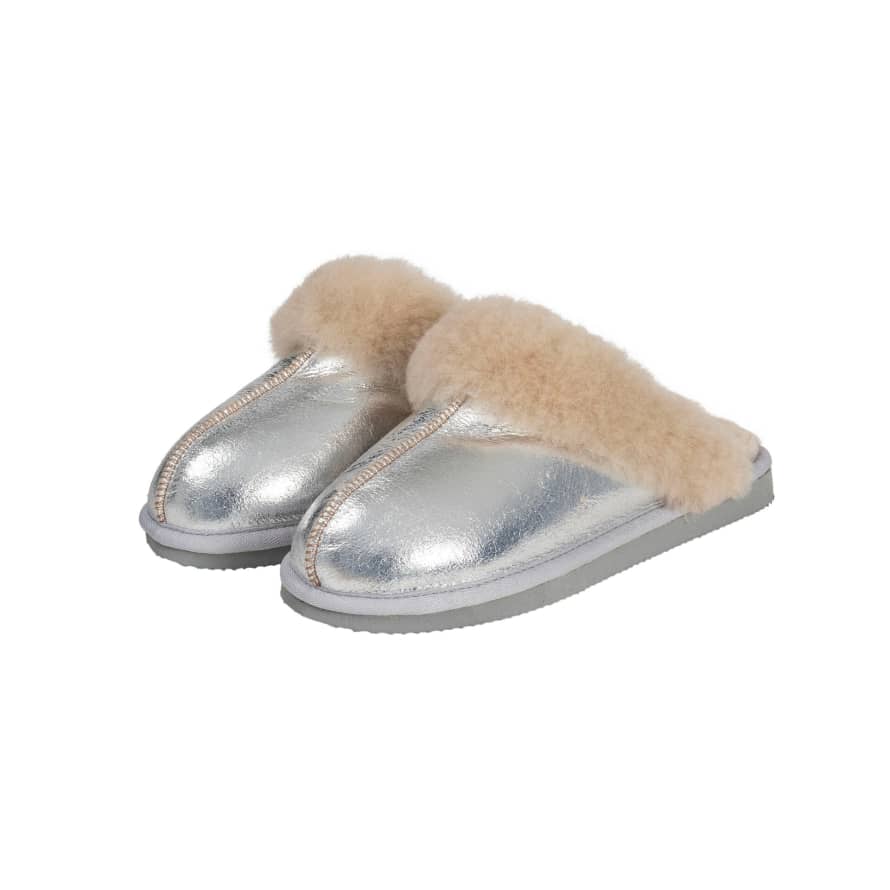 Shepherd of Sweden Jessica Sheepskin Slipper in Silver Metallic