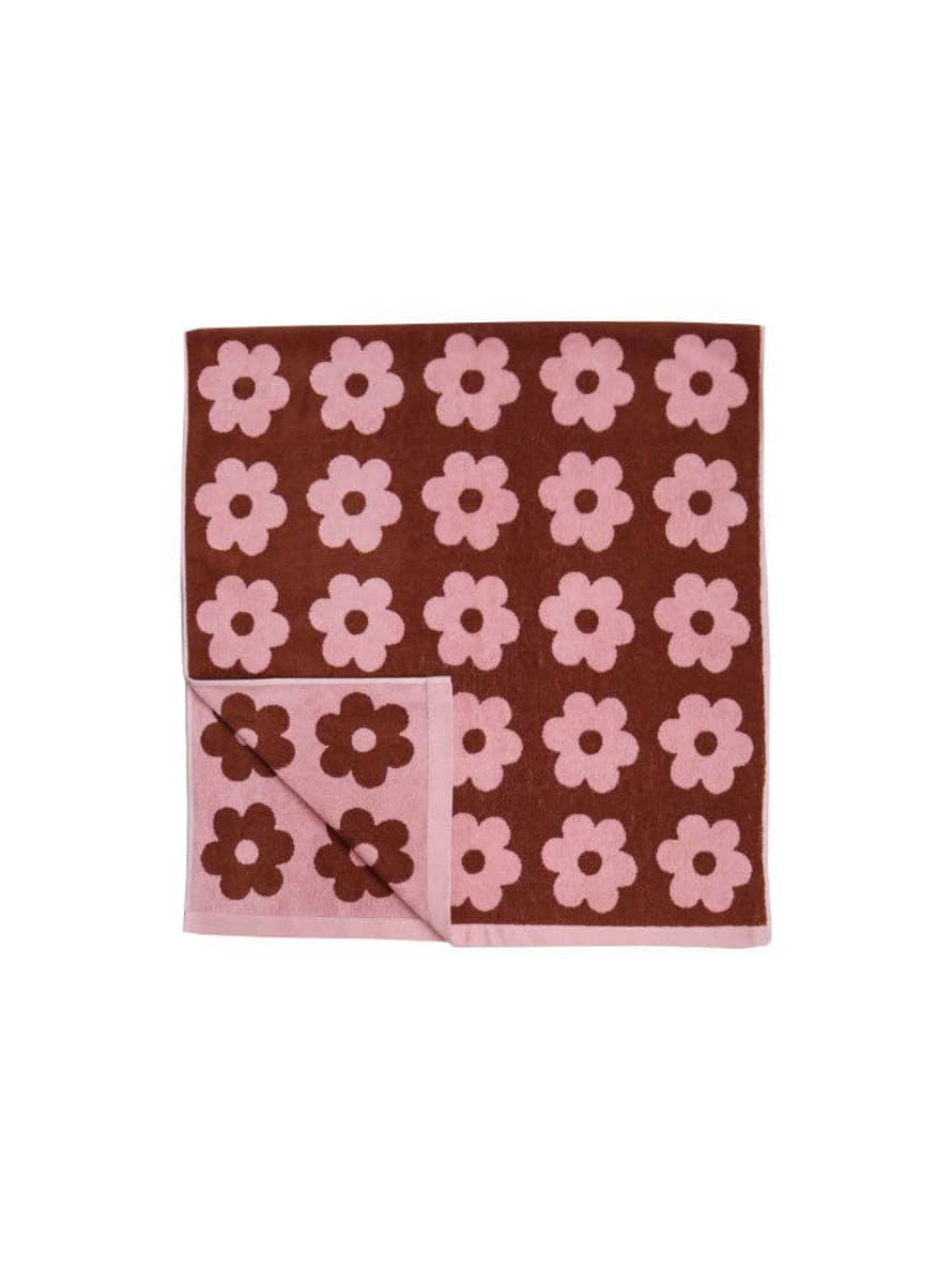 Mosey Me Winter Flowerbed Bath Towel