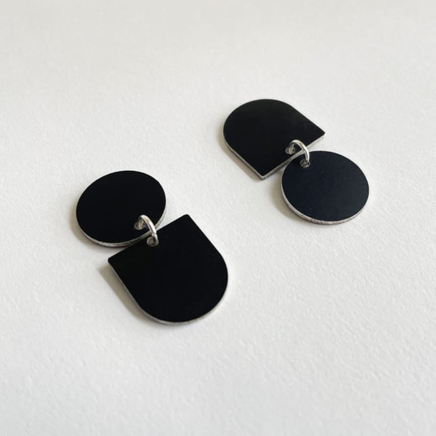 Tom Pigeon  Twins Earrings Black