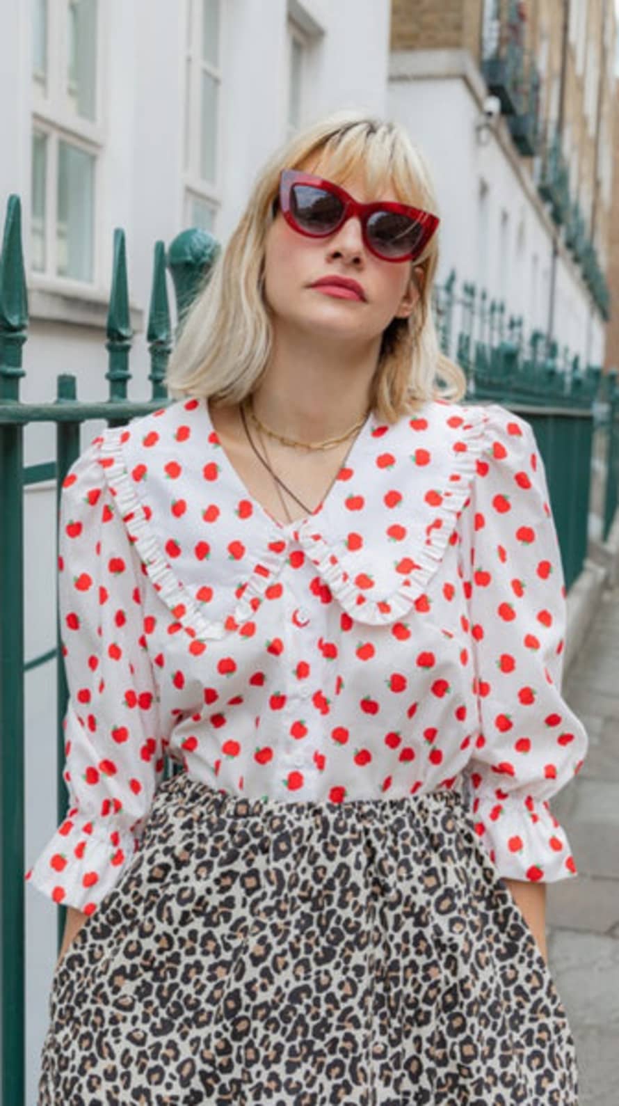 The Well Worn Luna Blouse In Apple Print By