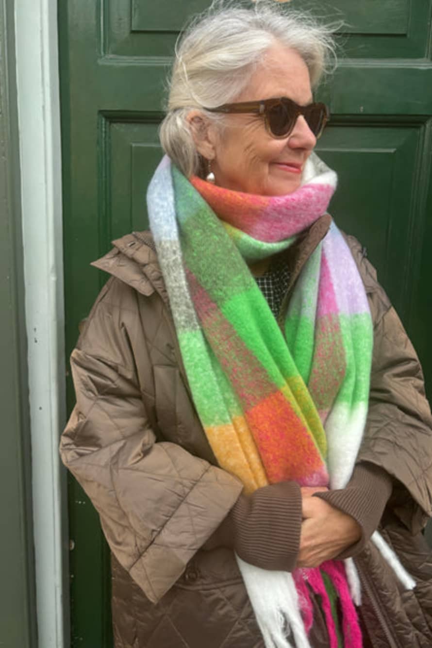 Numph Caya Magenta / Green Scarf